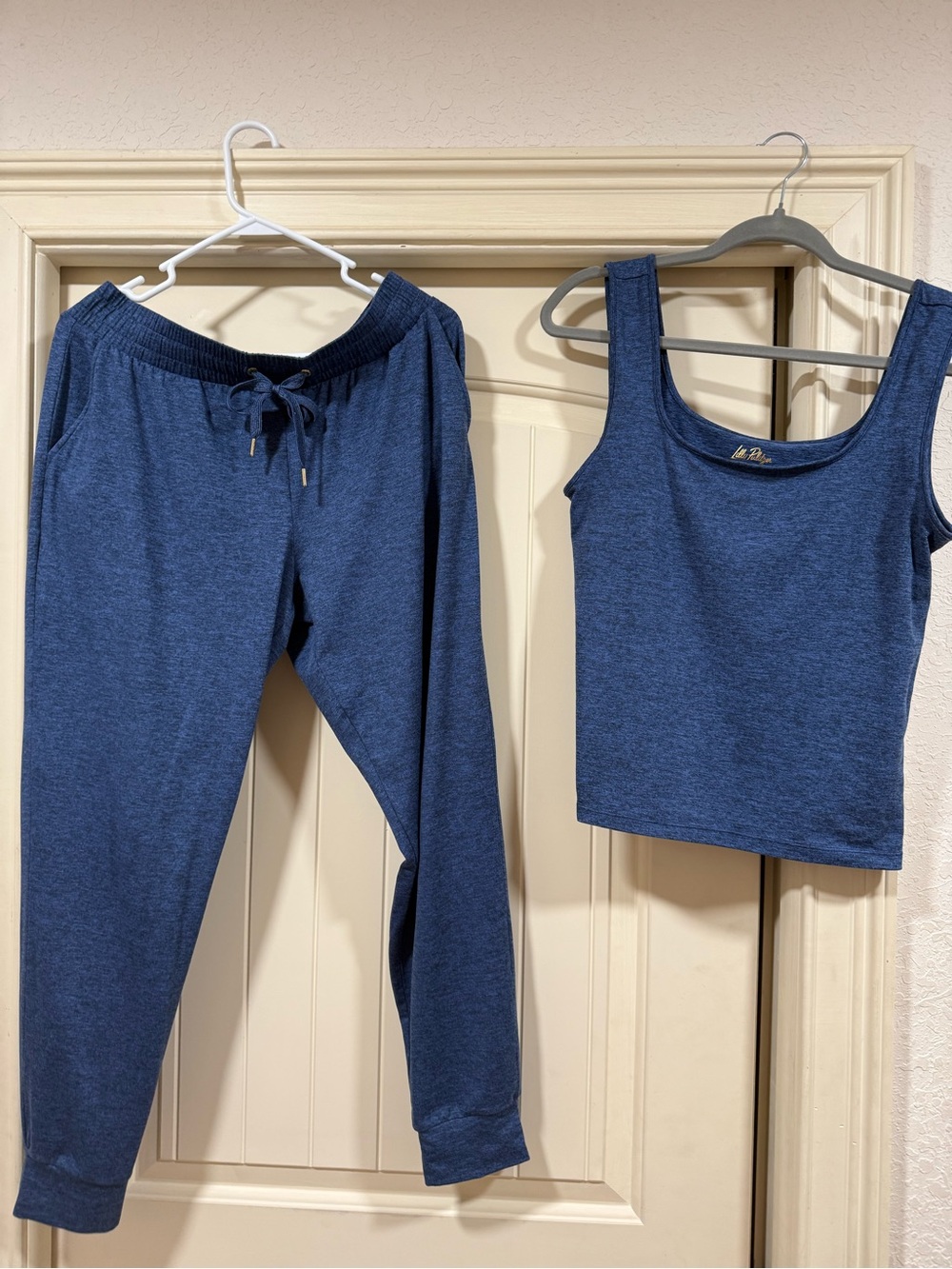 Lilly Pulitzer Navy Heather Tank set with lullabeth pants.